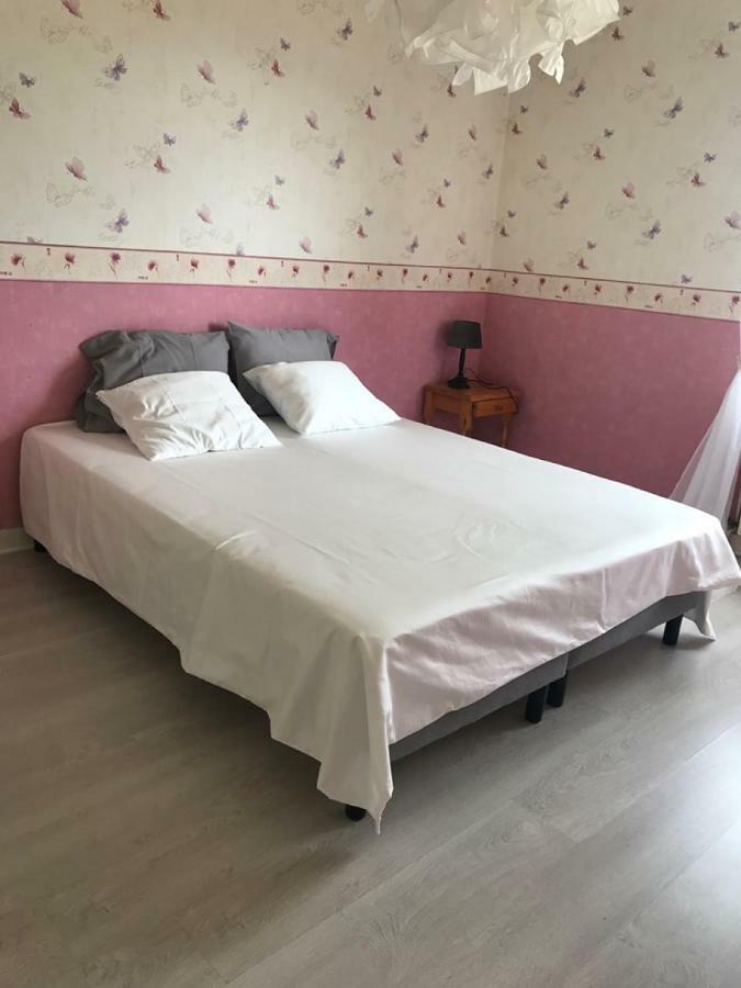 Belle-Vue Villa Givet Esterno foto